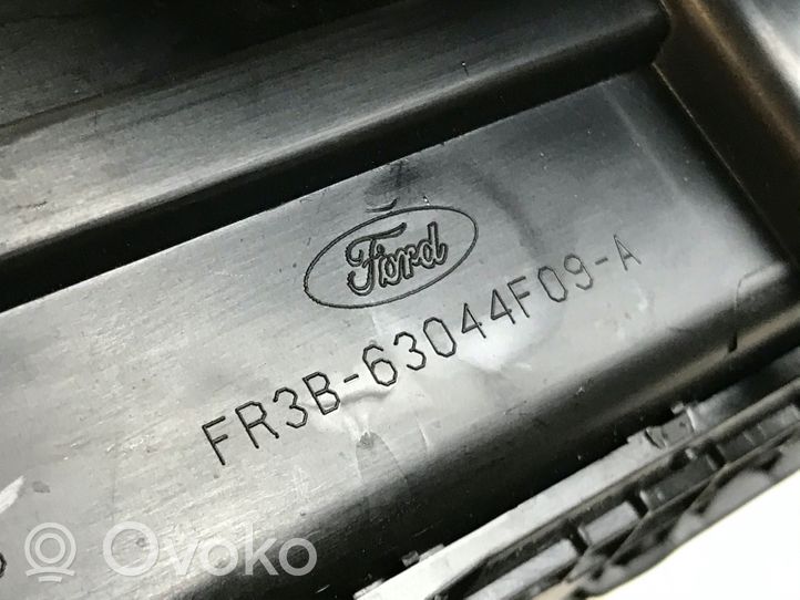 Ford Mustang VI Kojelaudan alempi verhoilu FR3B63044F09A