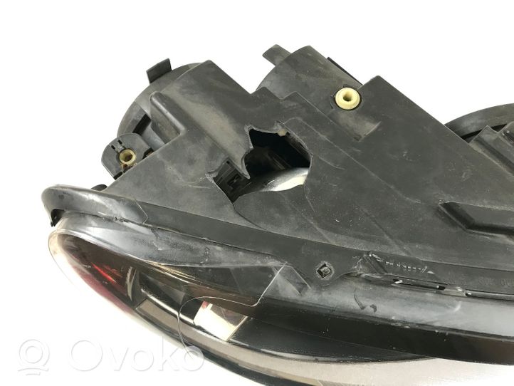 Volkswagen Scirocco Lampa przednia 1K8941006R