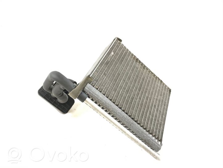 Volvo V40 Gaisa kondicioniera radiators (salonā) 31369447