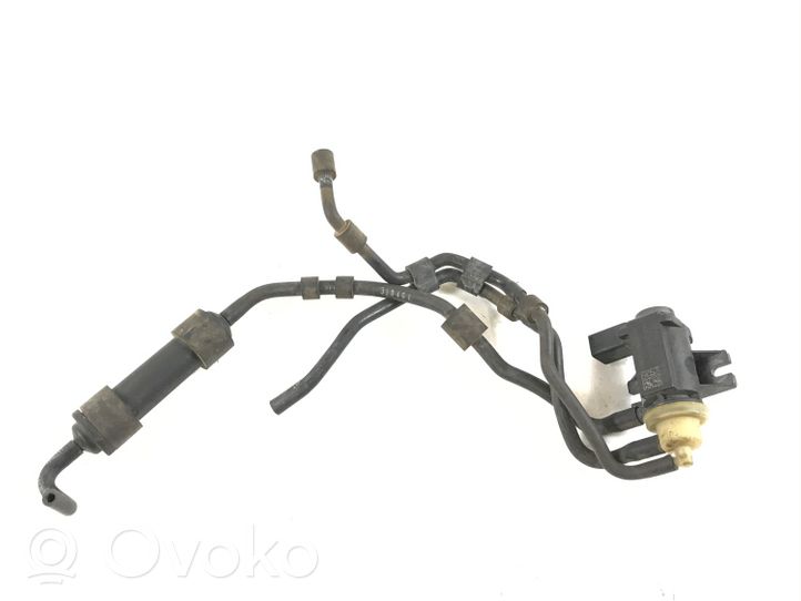 Volkswagen PASSAT B7 Vacuum valve 1K0906627B