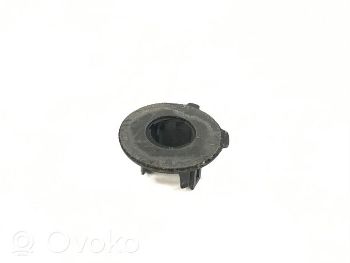 Audi A5 8T 8F Support de capteur de stationnement arrière PDC 8T8919257A