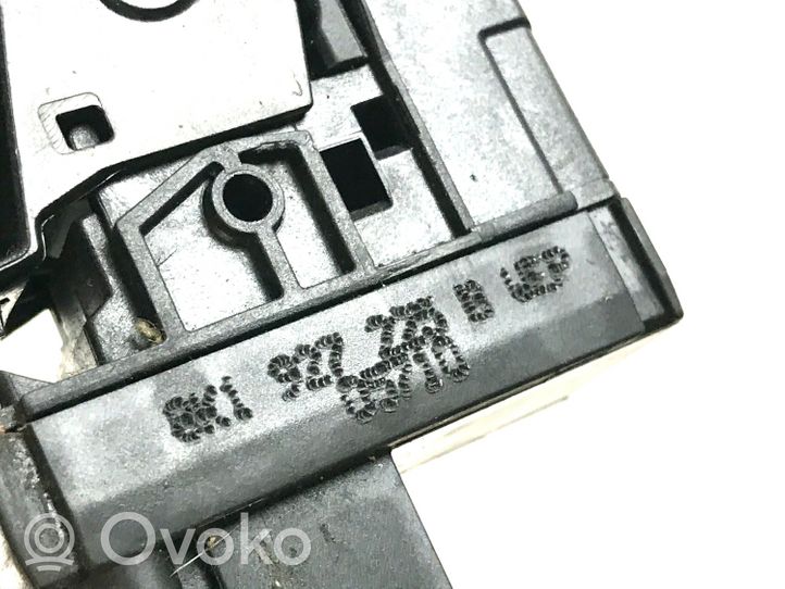 Audi Q5 SQ5 Przycisk / Włącznik hamulca ręcznego 8K1927225B