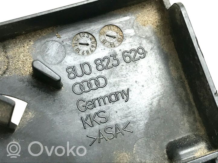 Audi Q3 8U Zawiasy pokrywy / maski silnika 8U0823629