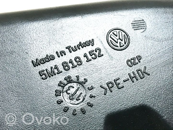 Audi Q3 8U Sisälämmityksen ilmastoinnin korin kotelo 5M1819152