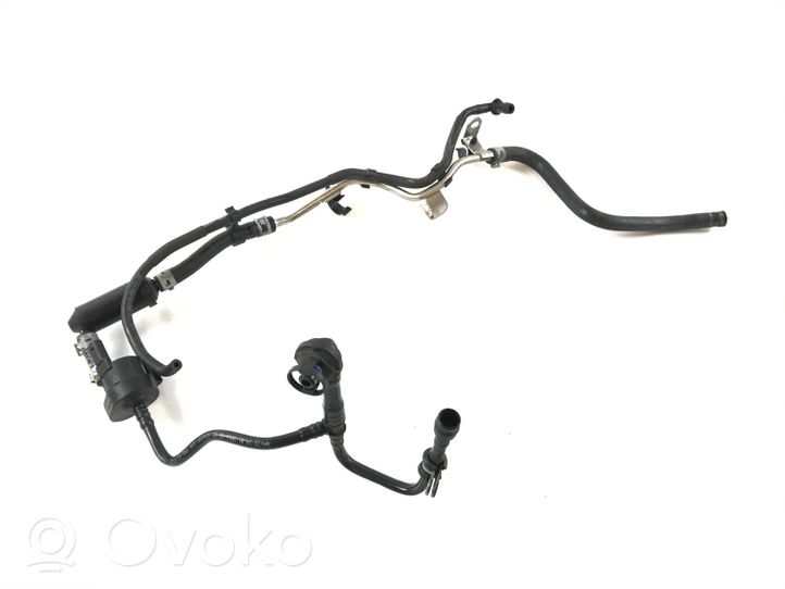 Audi A4 S4 B8 8K Linea/tubo di alimentazione iniettore del carburante 06H133241Q