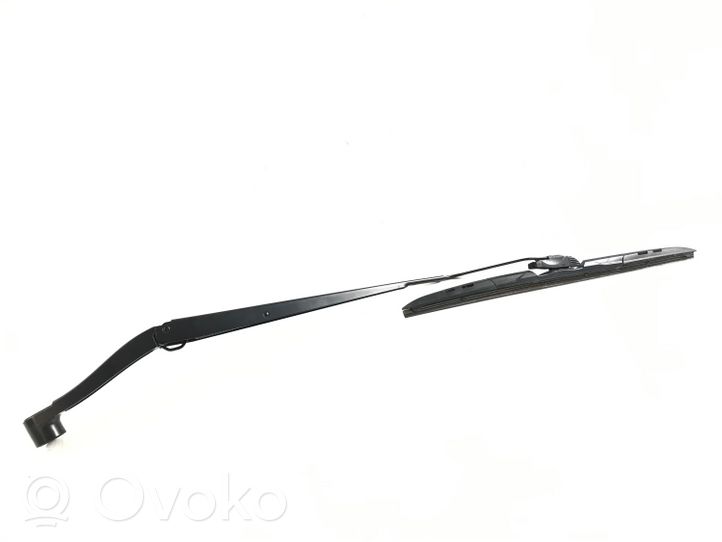 Chevrolet Malibu Windshield/front glass wiper blade 752