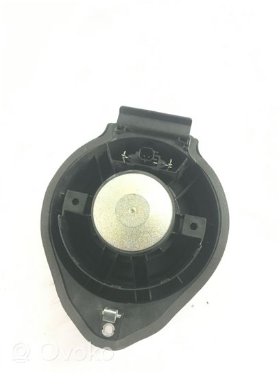 Chevrolet Malibu Front door speaker 23359214