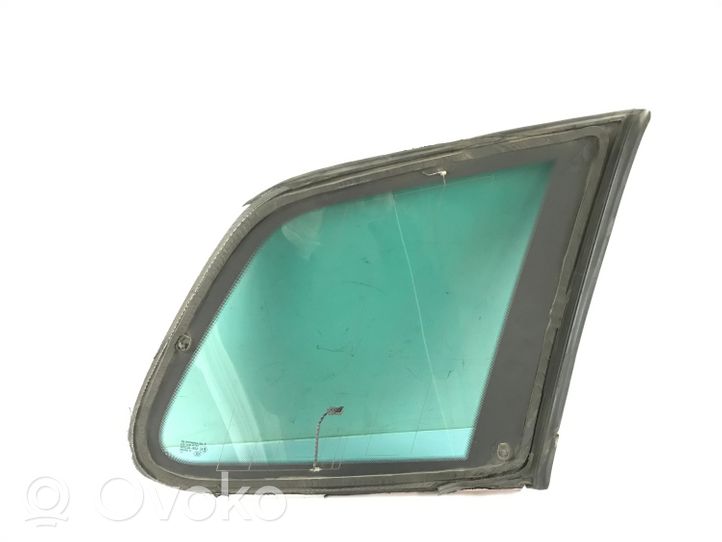 Volkswagen Touareg II Fenêtre latérale avant / vitre triangulaire 7P6845297B
