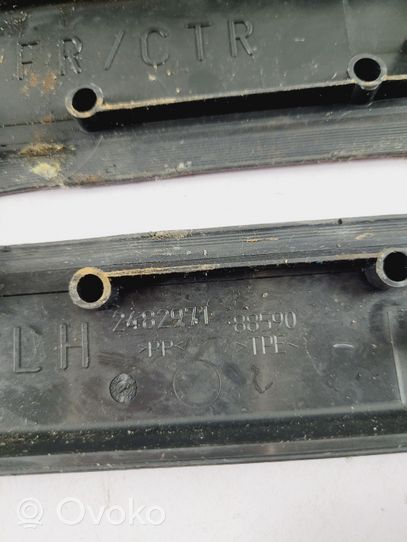 Nissan Pathfinder R52 Cache rail de siège conducteur avant 2482961