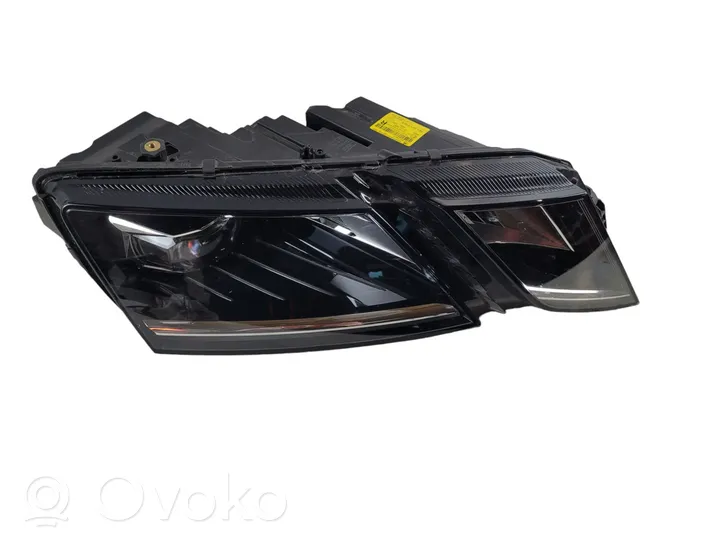 Skoda Octavia Mk3 (5E) Lampy przednie / Komplet 7P5941591AH