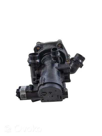 Audi A4 S4 B9 8W Pompa dell’acqua 06L121111P