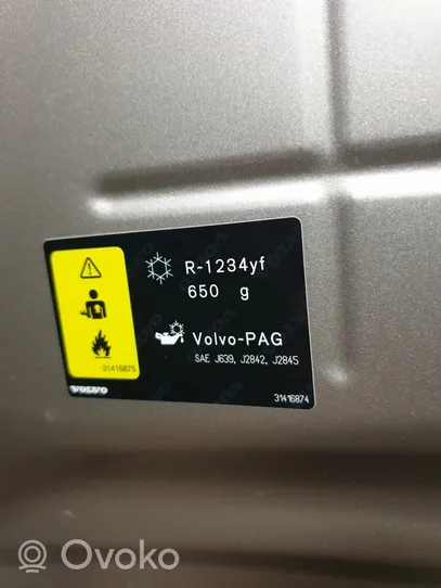 Volvo XC60 Vano motore/cofano 31424557