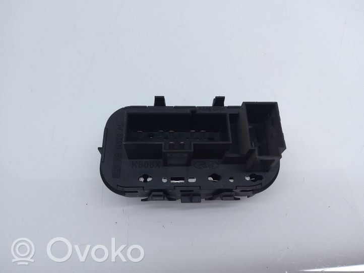 Ford Focus Przyciski szyb 03162302