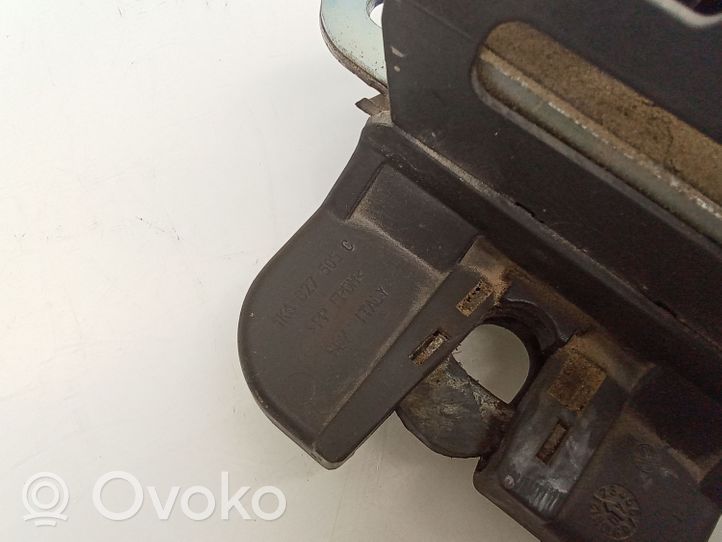 Volkswagen PASSAT B6 Blocco/chiusura/serratura del portellone posteriore/bagagliaio 1K6827505C