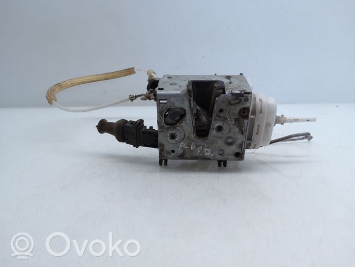 Audi A6 S6 C4 4A Etuoven lukko 4A1837016