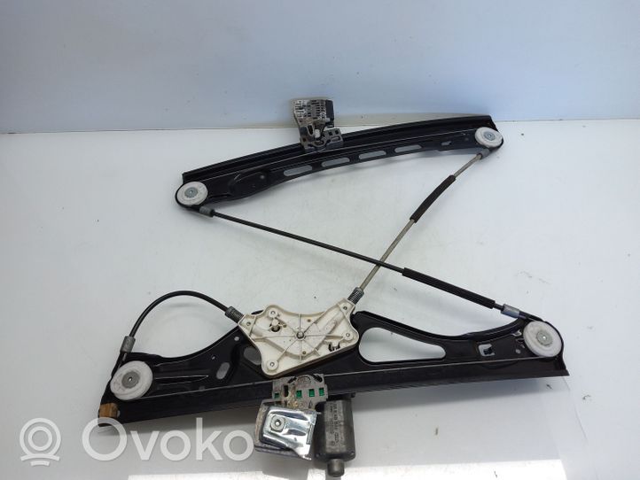 Mercedes-Benz E W211 Front door window regulator with motor 2117200246