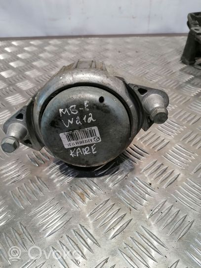 Mercedes-Benz E A207 Supporto di montaggio del motore F036072522