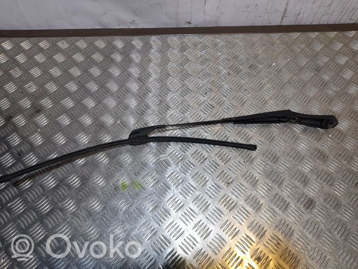 Volkswagen Touareg II Windshield/front glass wiper blade 7P0955409B