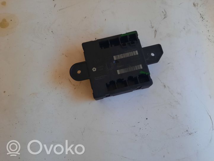 Volkswagen Routan Oven ohjainlaite/moduuli P05026808AC