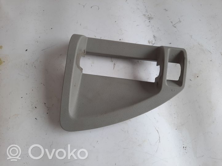 Volkswagen Routan Obudowa klamki wewnętrznej drzwi przednich L0150348