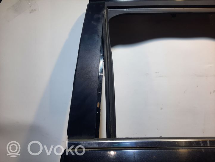 Volkswagen Routan Side sliding door 