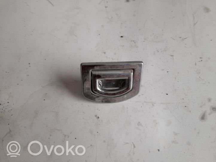 Volkswagen Touareg II Fissaggio gancio/anello 1K0864203