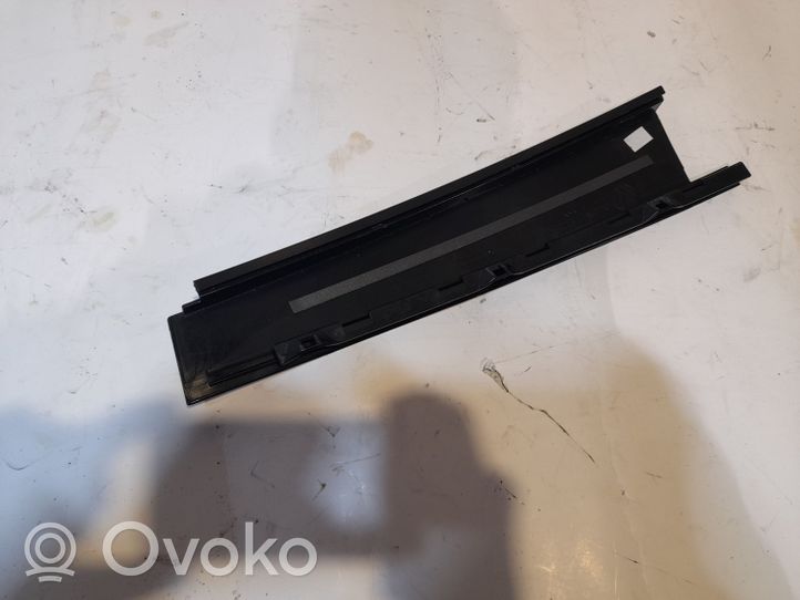 Volkswagen Touareg II Joint vitre de porte coulissante 7P6839901