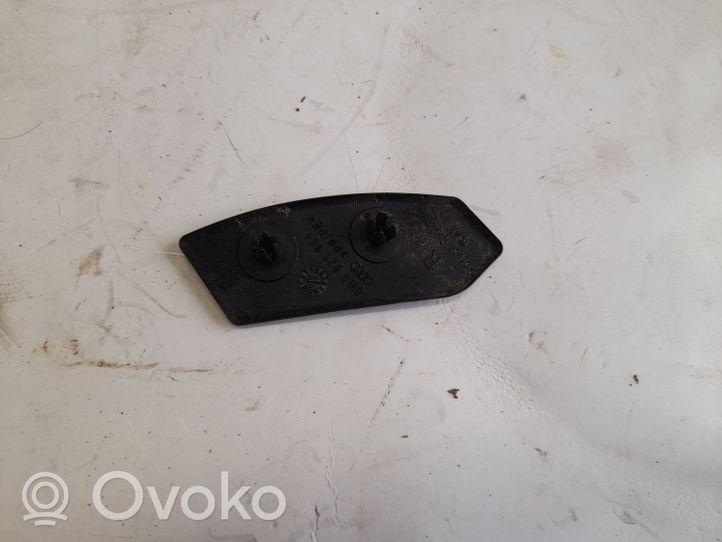 Audi A4 S4 B9 Supporto di montaggio del parafango 8W0821654