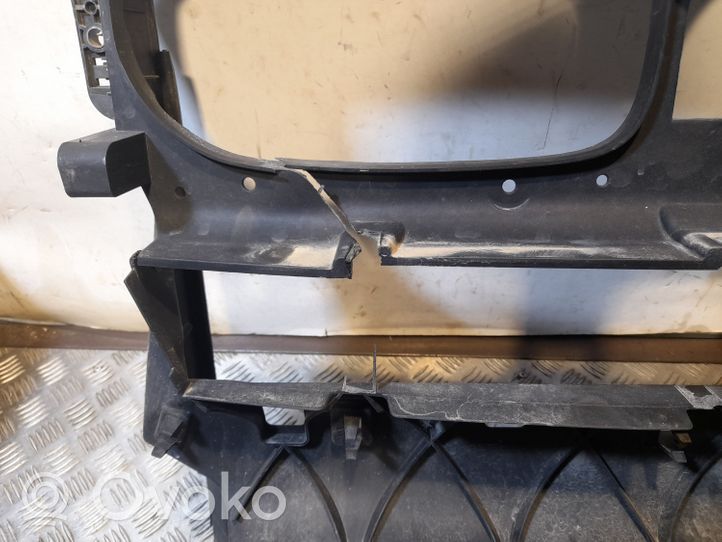 BMW X5 E70 Wlot / Kanał powietrza intercoolera 51647222952