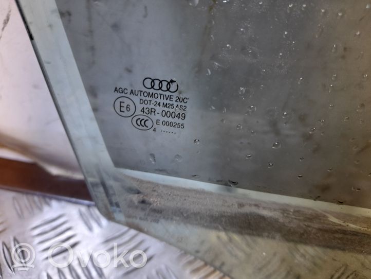 Audi A3 S3 8V Pagrindinis priekinių durų stiklas (keturdurio) 