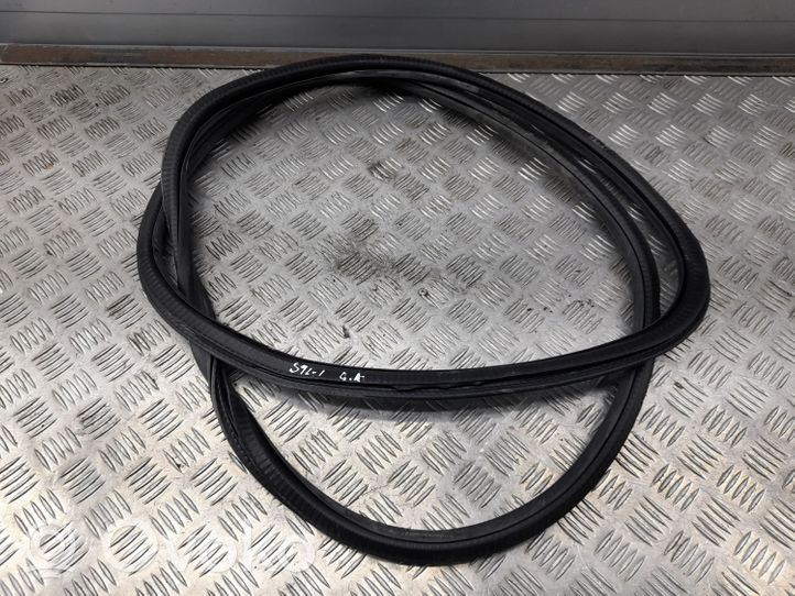 Alfa Romeo Stelvio Rear door rubber seal (on body) 