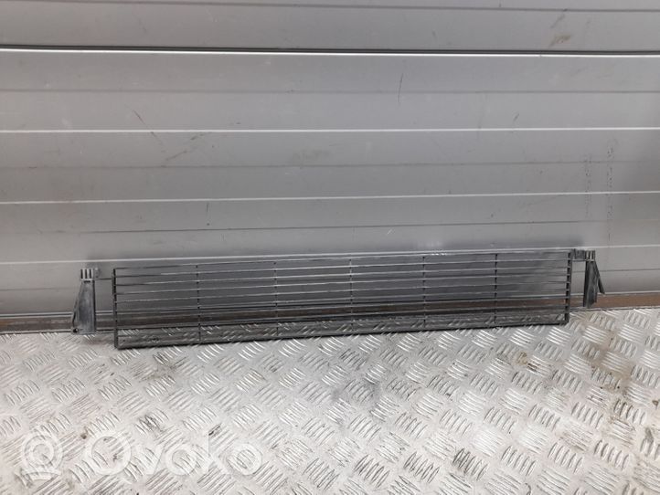 Porsche Macan Grille inférieure de pare-chocs avant 95B820746A