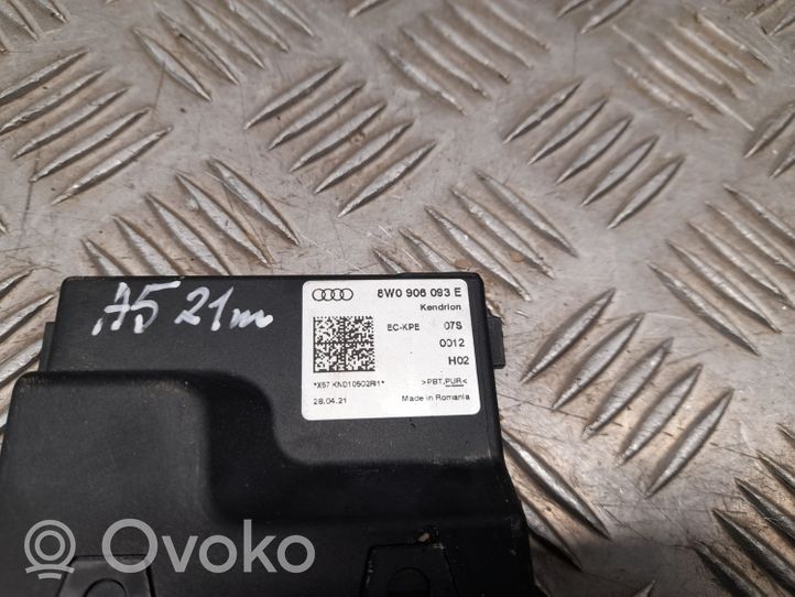 Audi A5 Unité de commande / module de pompe à carburant 8W0906093E