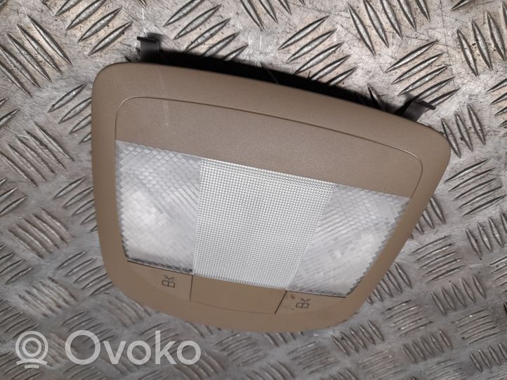 Mercedes-Benz GL X166 Illuminazione sedili posteriori A1668200023