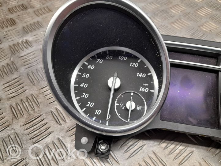 Mercedes-Benz GL X166 Licznik / Prędkościomierz A1669003106