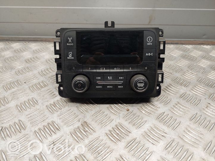 Dodge RAM Radio/CD/DVD/GPS-pääyksikkö P68245816AD