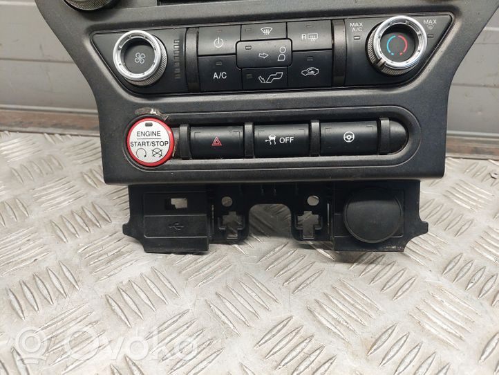 Ford Mustang VI Climate control unit FR3T18E243EB