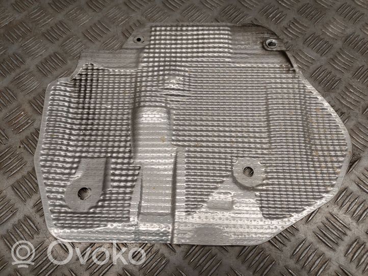 Audi Q7 4L Protección térmica del compartimento del motor 7L0825615