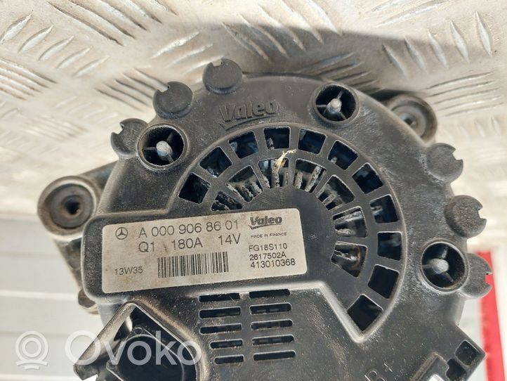 Mercedes-Benz GL X166 Generatore/alternatore A0009068601