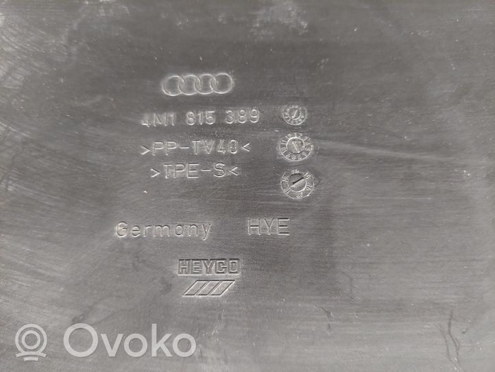 Audi Q7 4M Oro filtro dėžės dangtelis 4M1815389