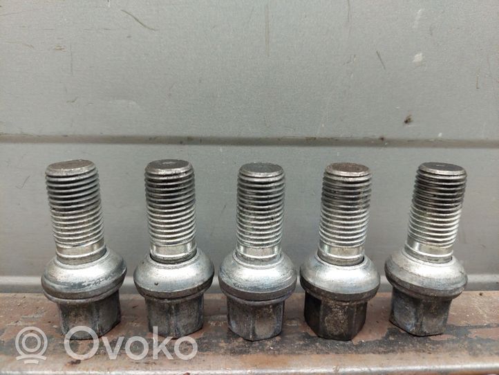 Audi A8 S8 D4 4H Nuts/bolts 