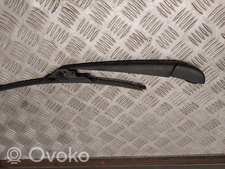 Chrysler Pacifica Rear wiper blade arm AJ98019