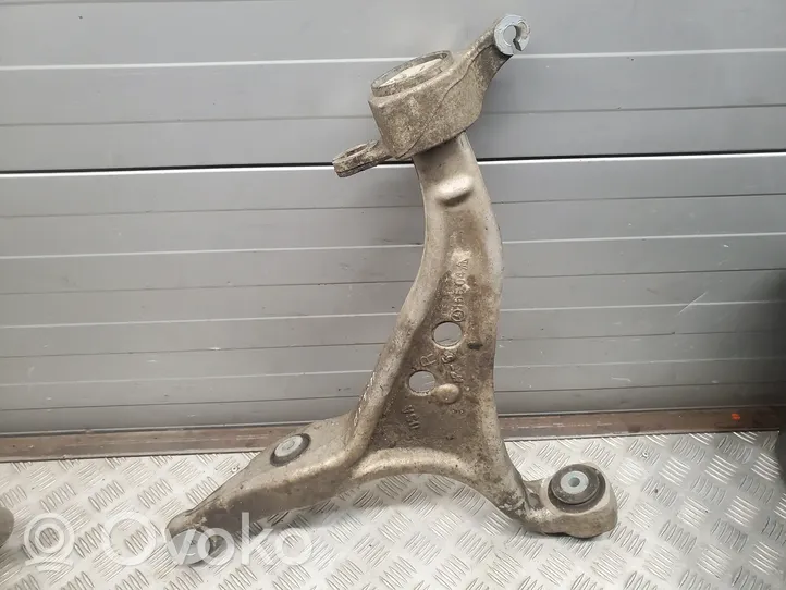 Mercedes-Benz GL X166 Braccio di controllo sospensione anteriore inferiore/braccio oscillante 16604