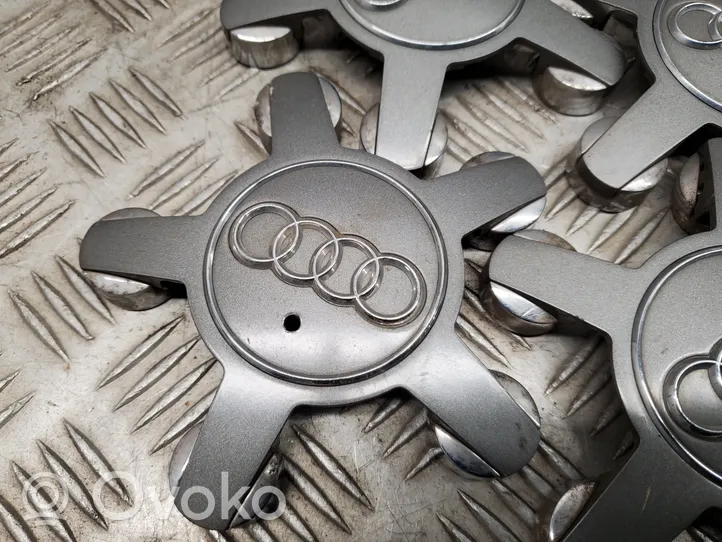 Audi A6 S6 C7 4G Borchia ruota originale 4F0601165N