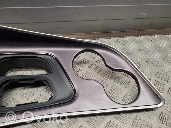 Dodge Challenger Rivestimento in plastica cornice della leva del cambio 5LA69XSAAE