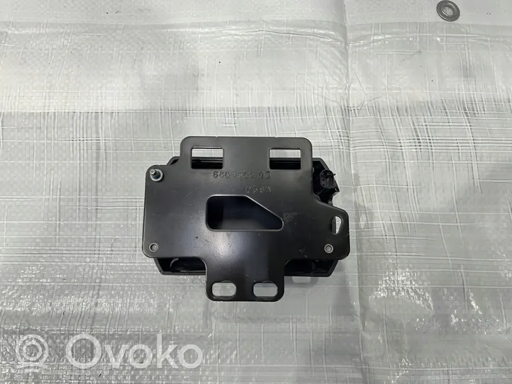 BMW X5 G05 Maskownica czujnika ACC Distronic radar 687721905