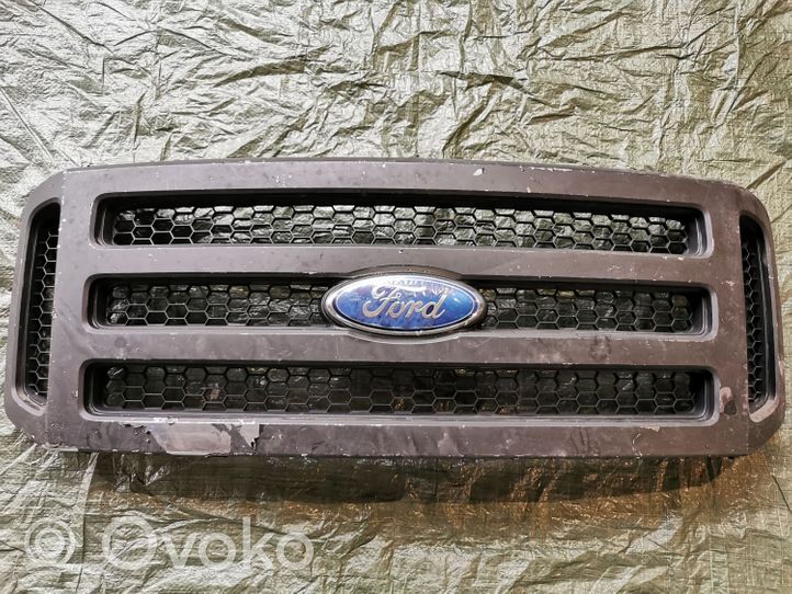 Ford F250 Front bumper upper radiator grill 6C348200BAW