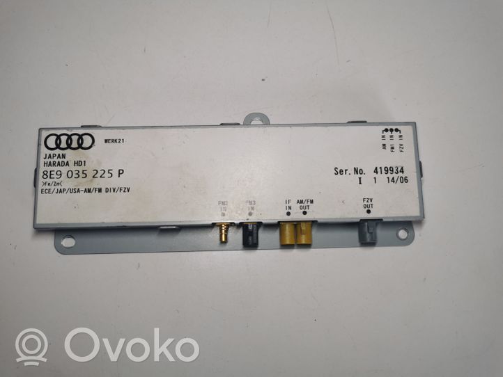 Audi A4 S4 B7 8E 8H Aerial antenna amplifier 8E9035225P