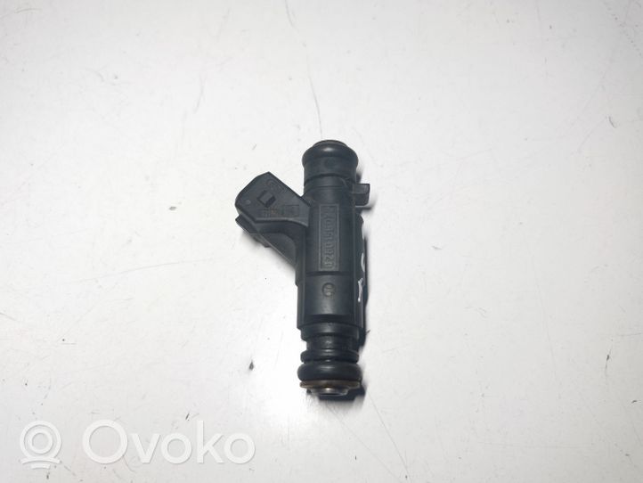 Mercedes-Benz C AMG W203 Fuel injector A1120780349