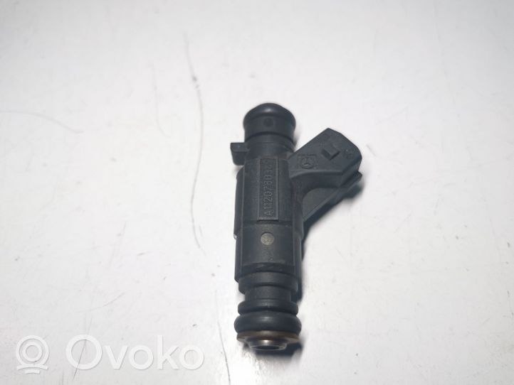 Mercedes-Benz C AMG W203 Fuel injector A1120780349